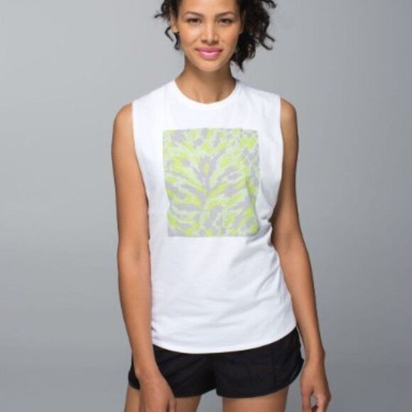 Lululemon Muscle Hustle Tee Medium - Picture 1 of 5